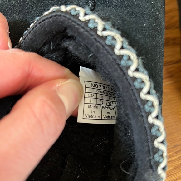 NEW UGG Slipper Shoe - Picture 4 of 4